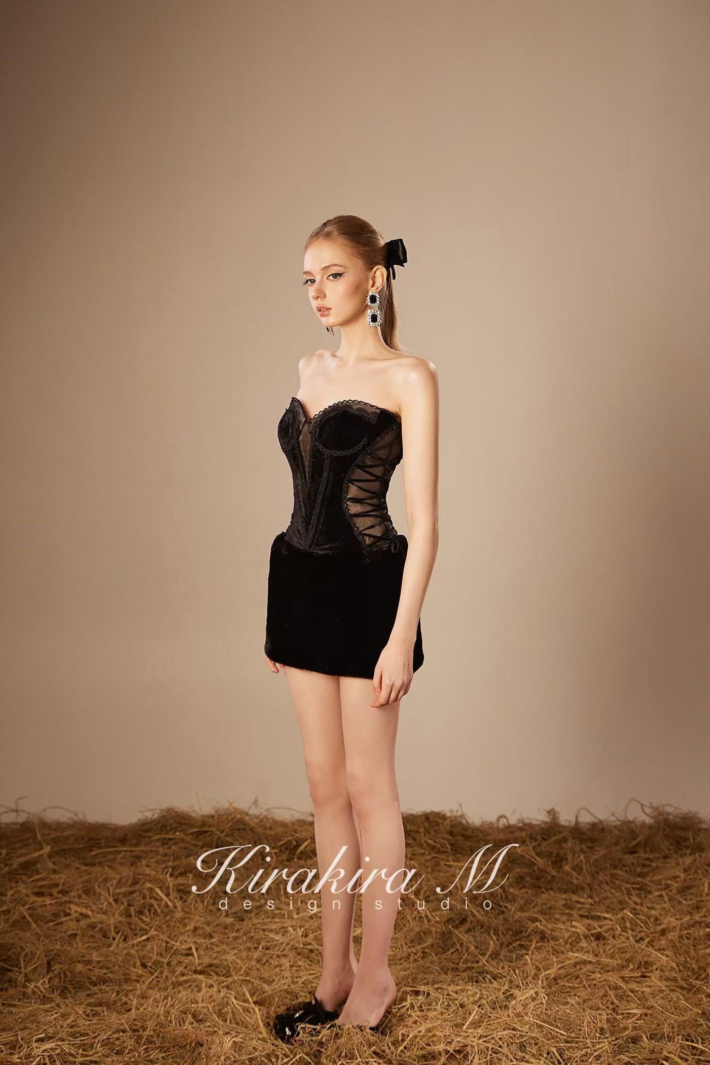 Kirakira.M K121145 &quot;Wonderlust&quot; Black velvet hairy strap dress