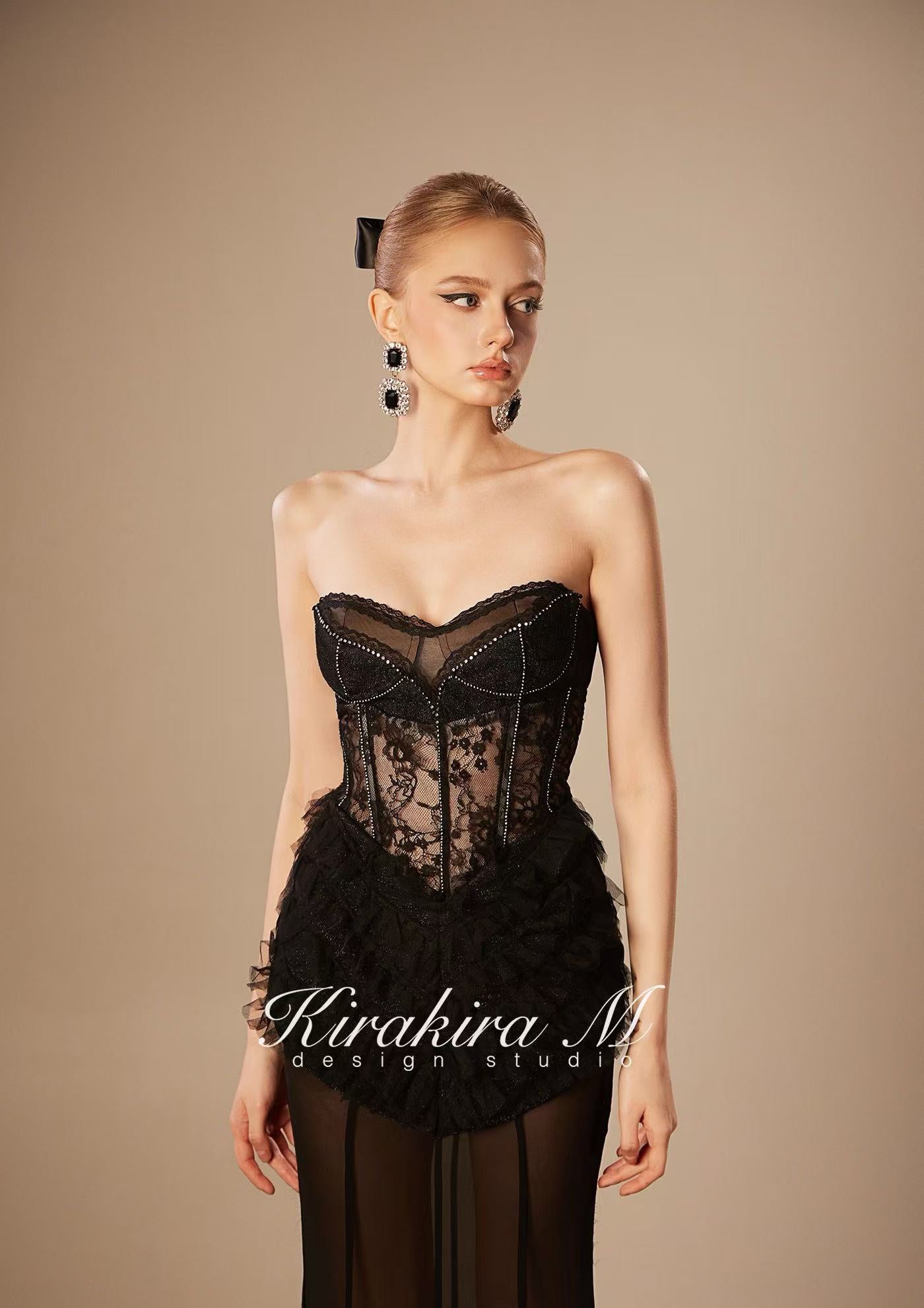 Kirakira.M K121153 &quot;Wonderlust&quot;Black glitter layers of lace dress