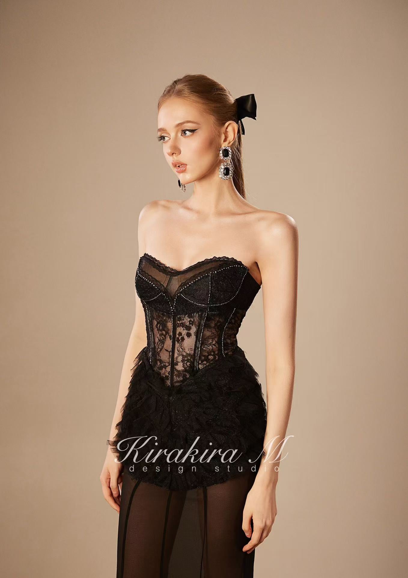 Kirakira.M K121153 "Wonderlust"Black glitter layers of lace dress