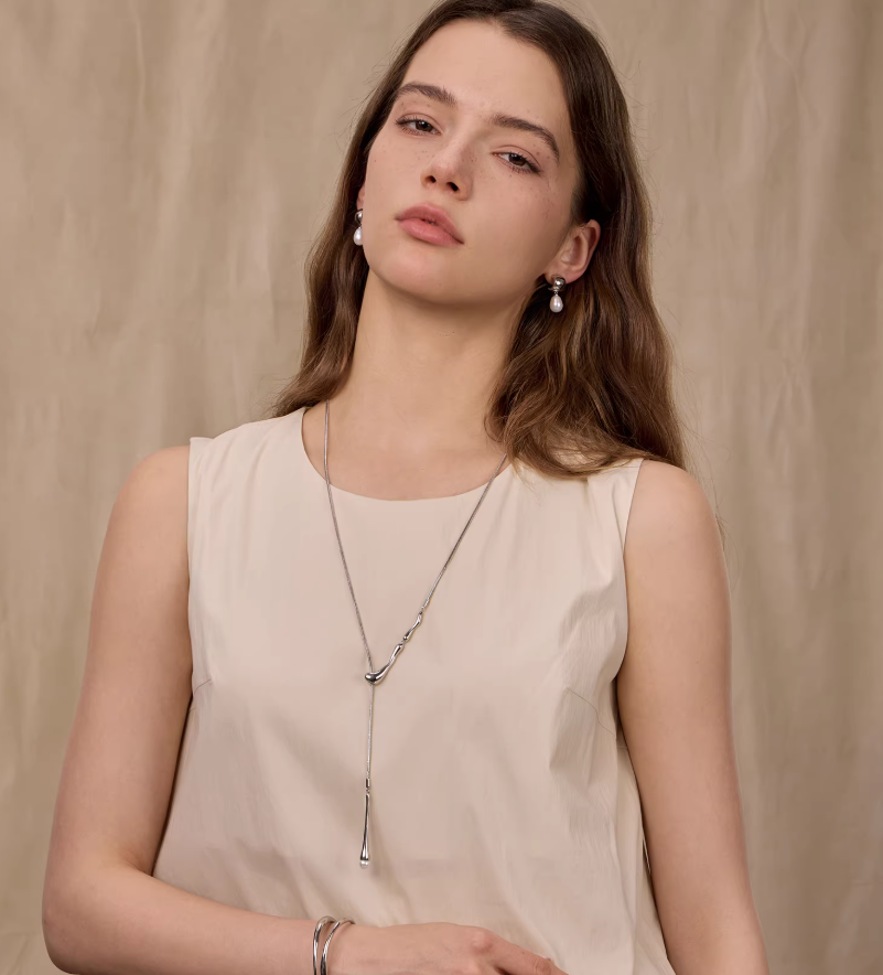 ARSIS Flowing Water Drop Necklace