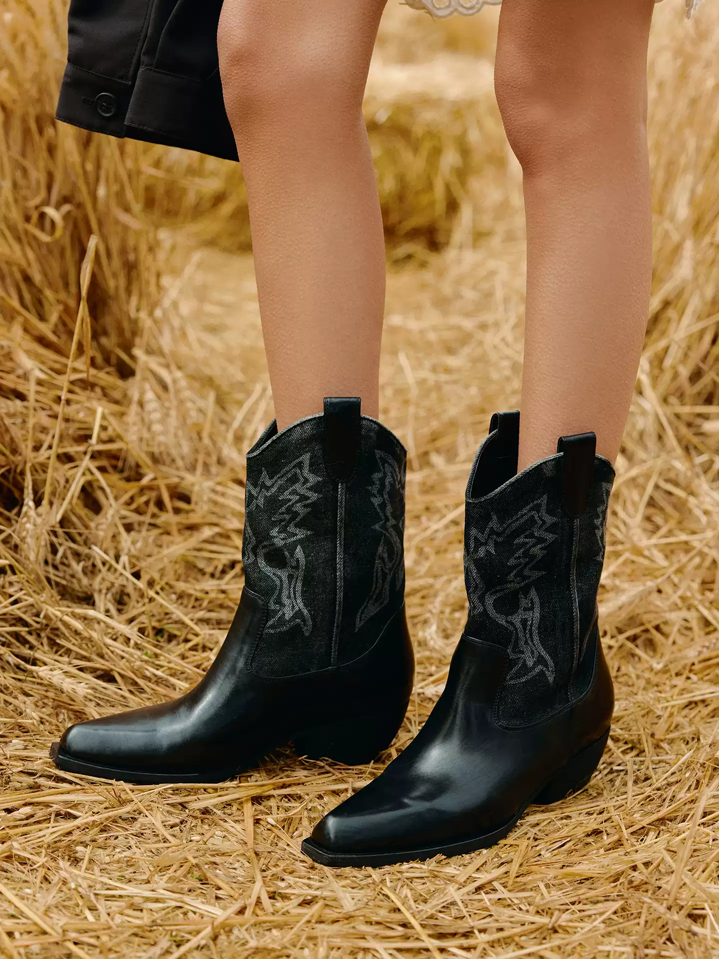 BREADTREE Washed Denim Color-Block Booties(2color)