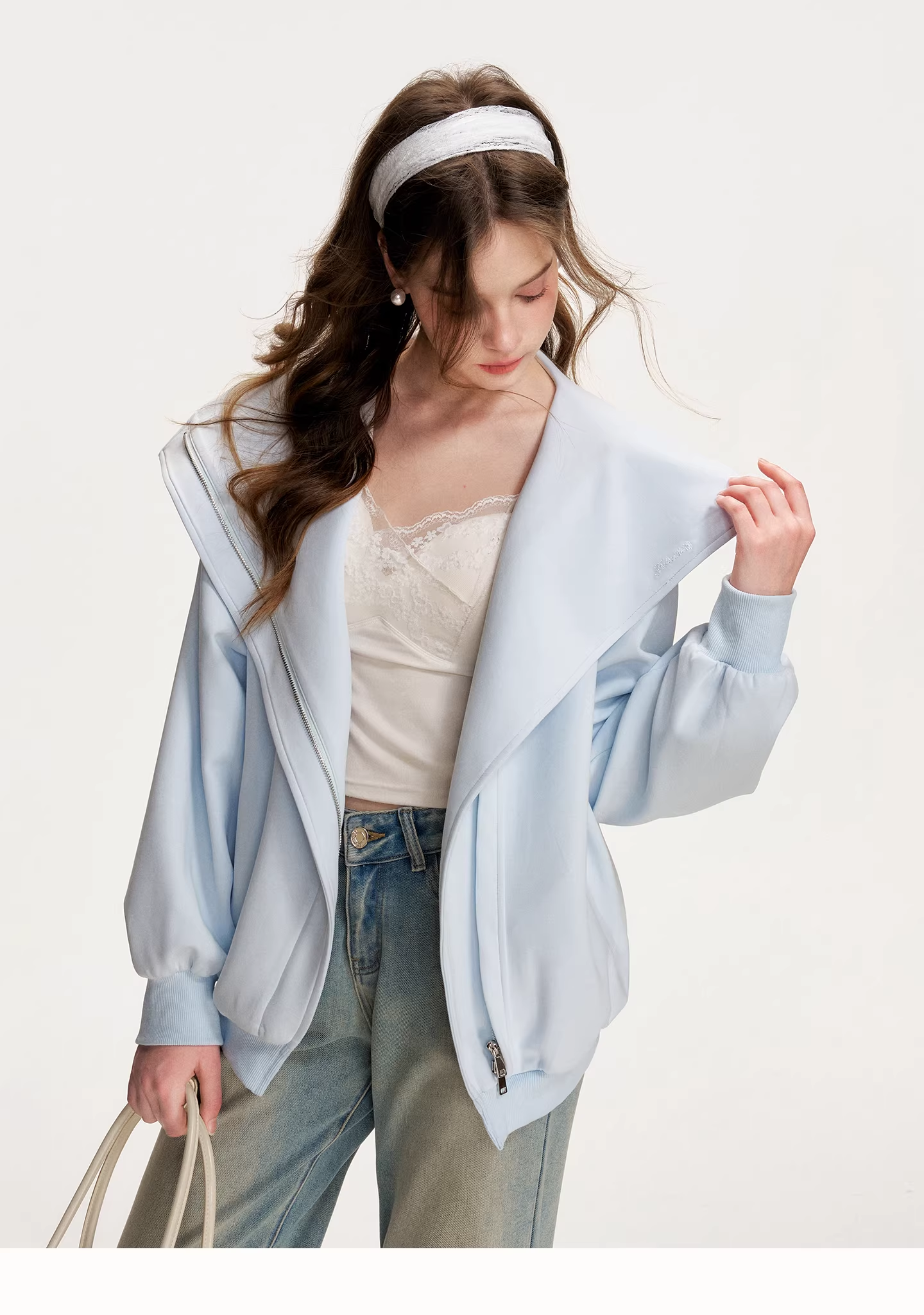 Kroche KVA8008 Embroidered loose hoodie