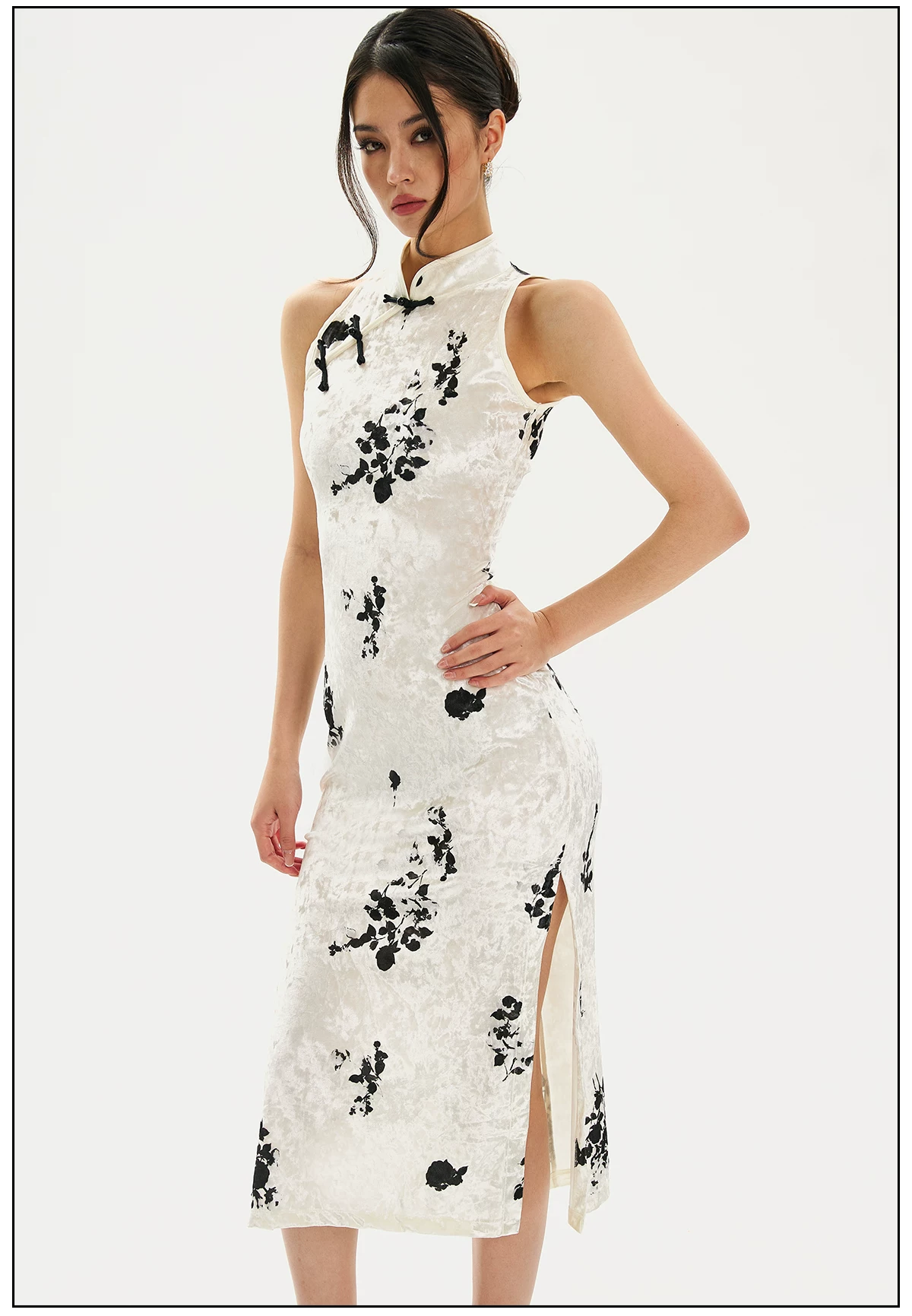 FIND YA WINGS Ink Wash Velvet Midi Cheongsam