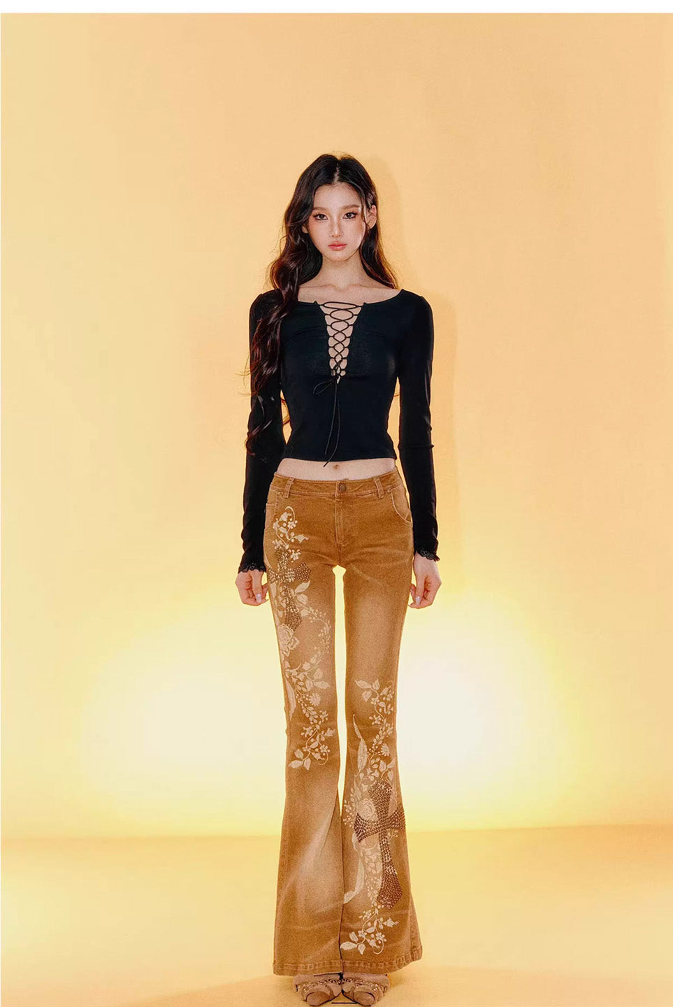 Tut tuto Vintage rose embroidered low waist jeans