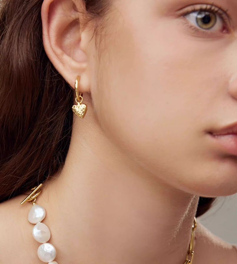 ARSIS Baroque pearl earrings