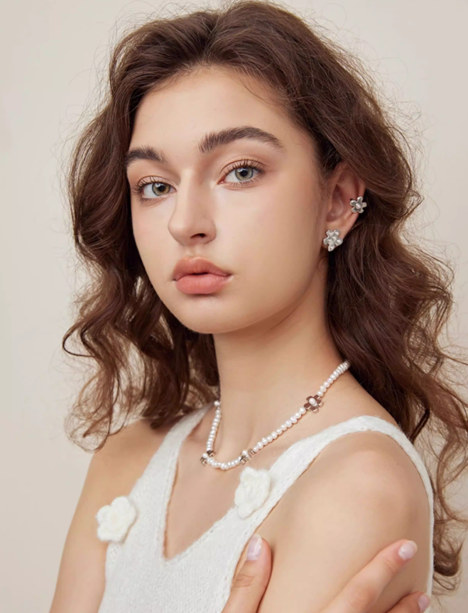 ARSIS Vitality flower Ear studs and clips