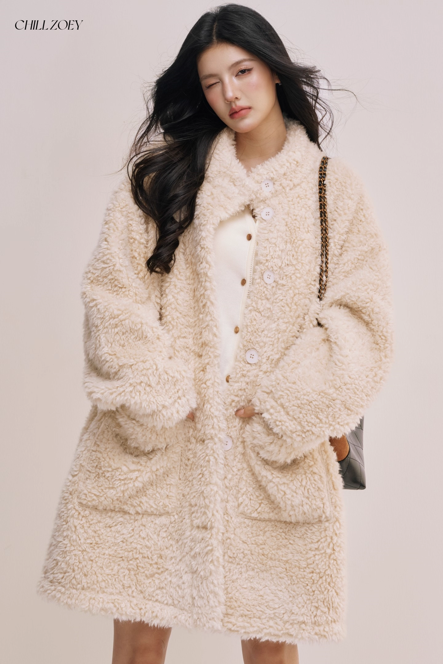 Chill Zoey M690324 Mid-Length Plush Coat(2color)