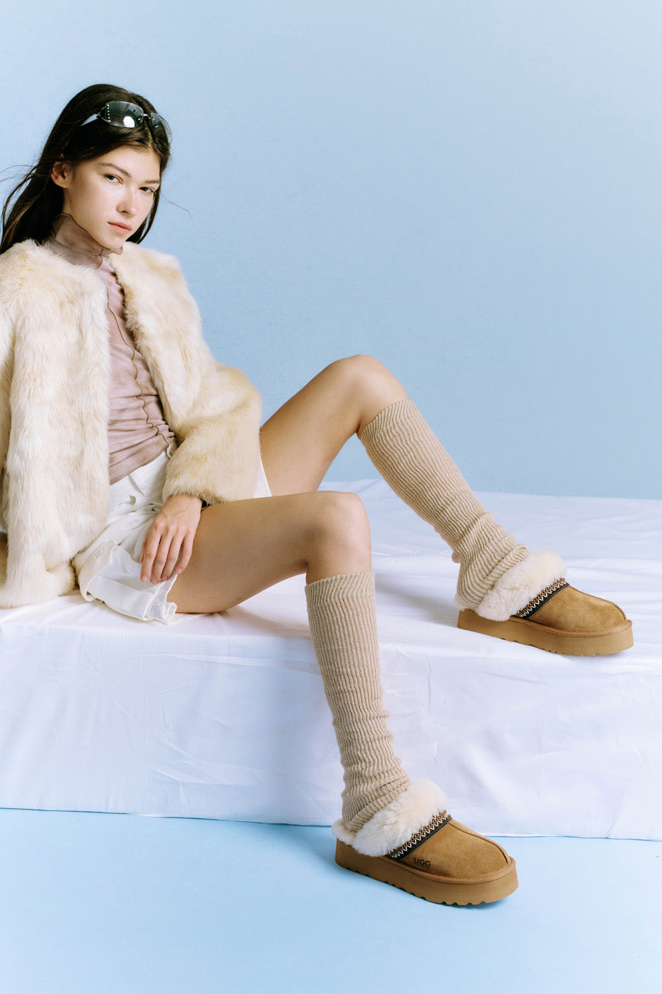 OZLANA UGG OZ3014 CLASSIC CRESCENT SLIPPER (DETACHABLE FEATURE)