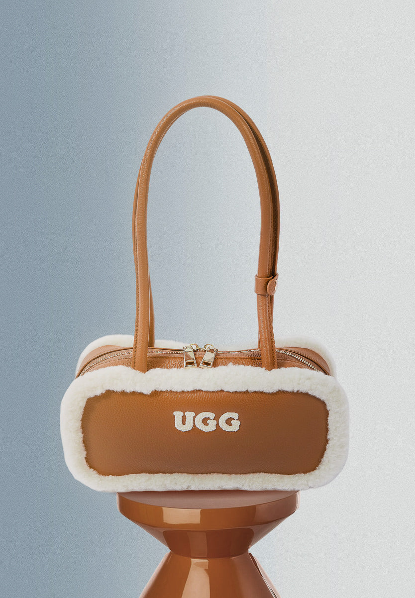 UGG OZ5001 LOGO LEATHER  BAG