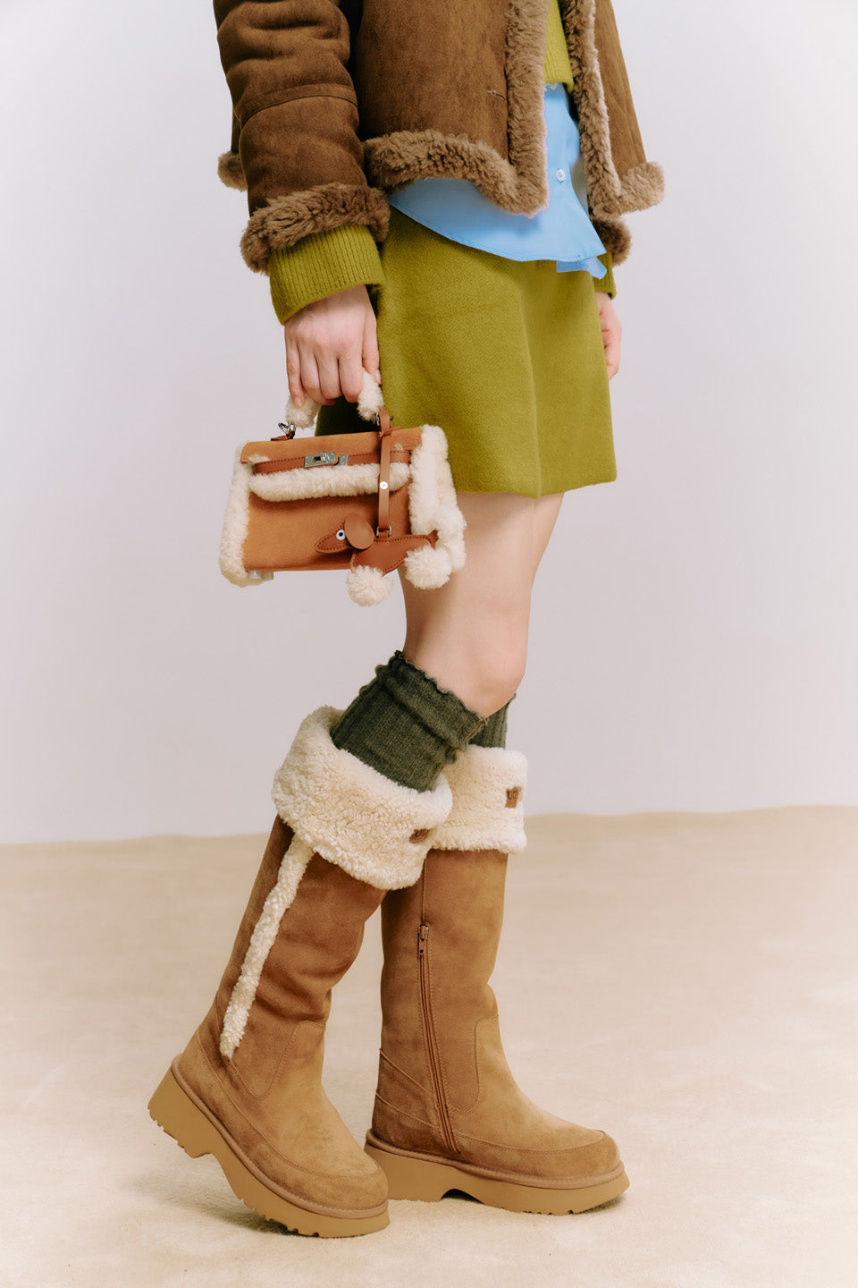 OZLANA UGG OZ5009 THE DOGGY LEATHER TRICK