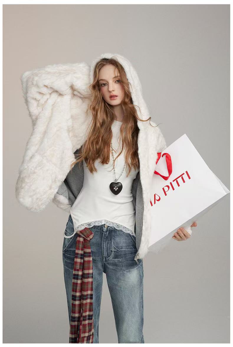 VIA PITTI V24DC261 Reversible wear furry hoodie coats(2color)