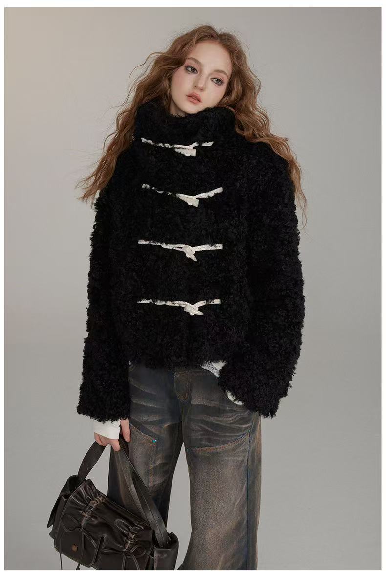 VIA PITTI V24DC252 Horn buckle curly fur coat