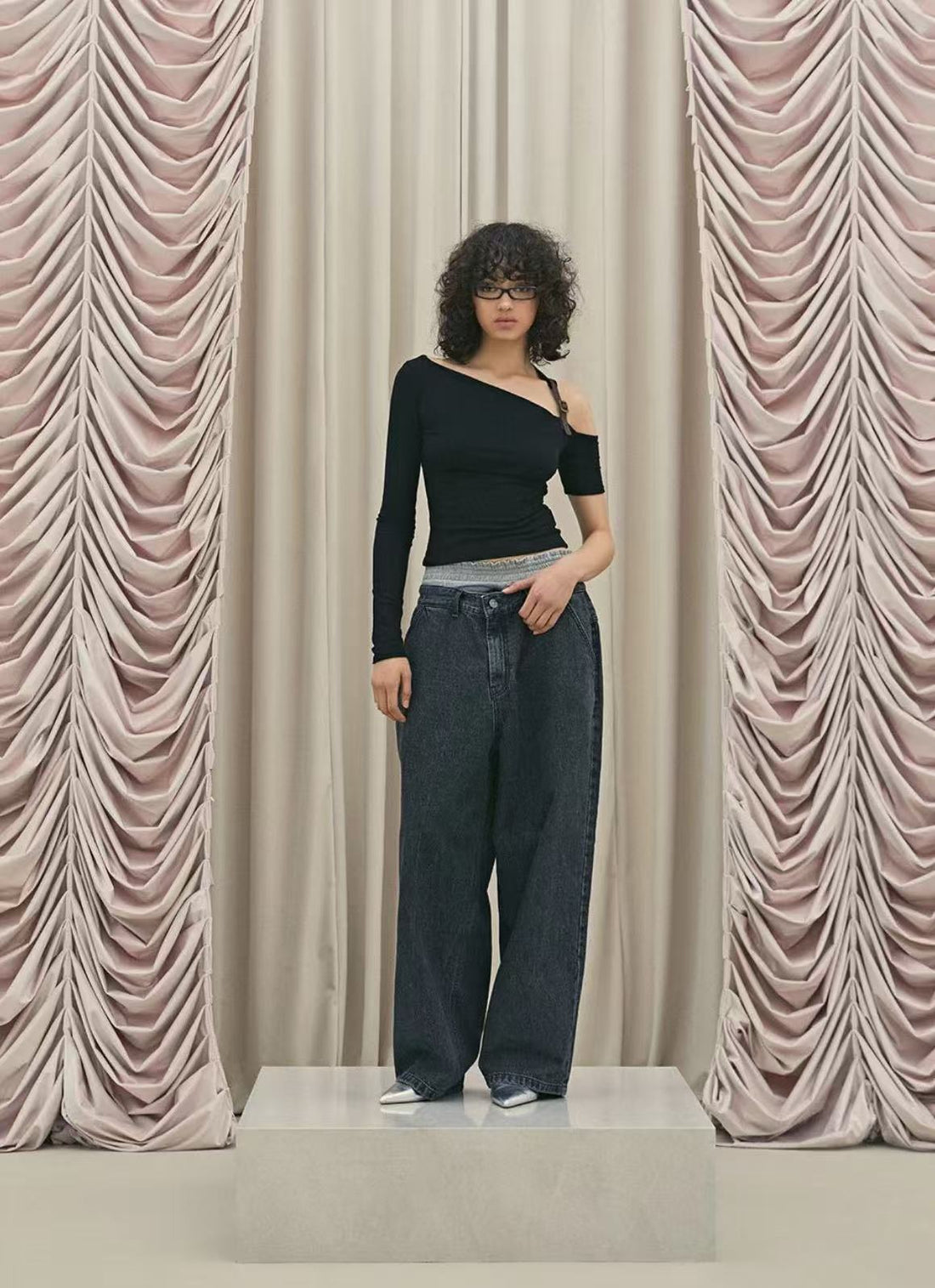 Threetimes Belt drape top (2color)