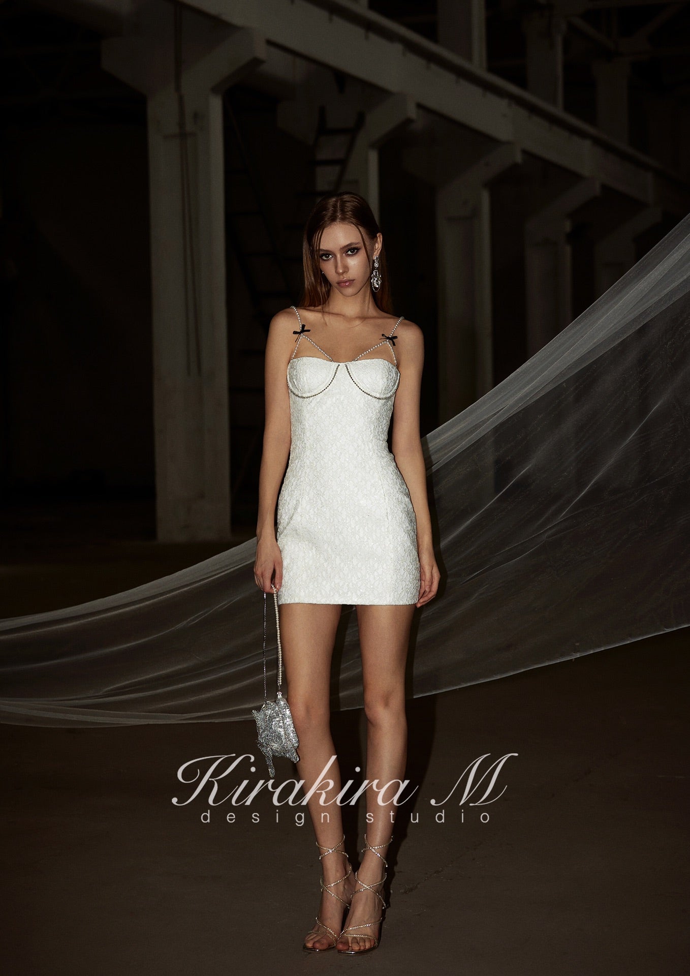 Kirakira.M white lace sparkling dress(Without headscarf)