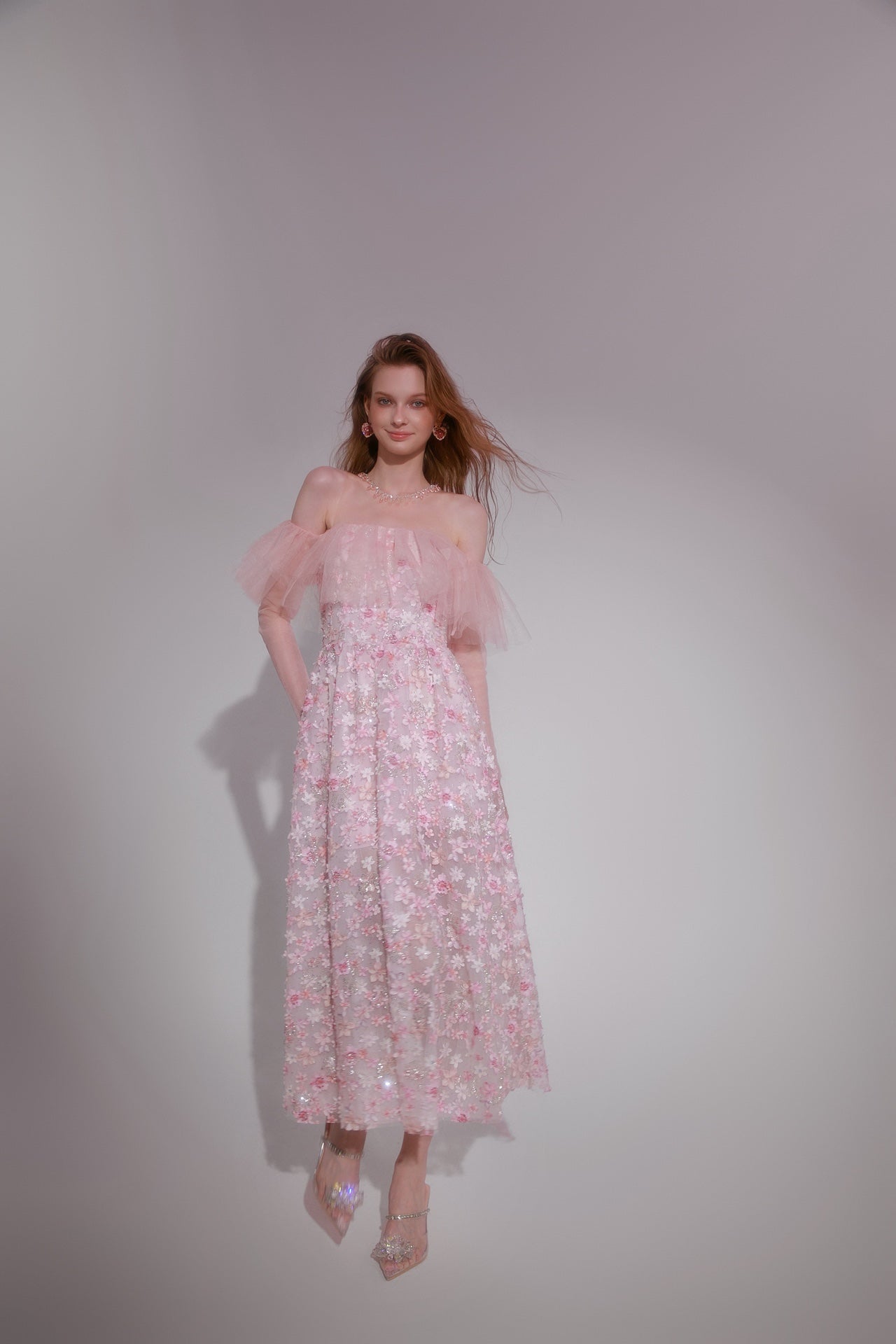 Wardrobes by chen Pink Sequin Flower and Embroidery midi dress