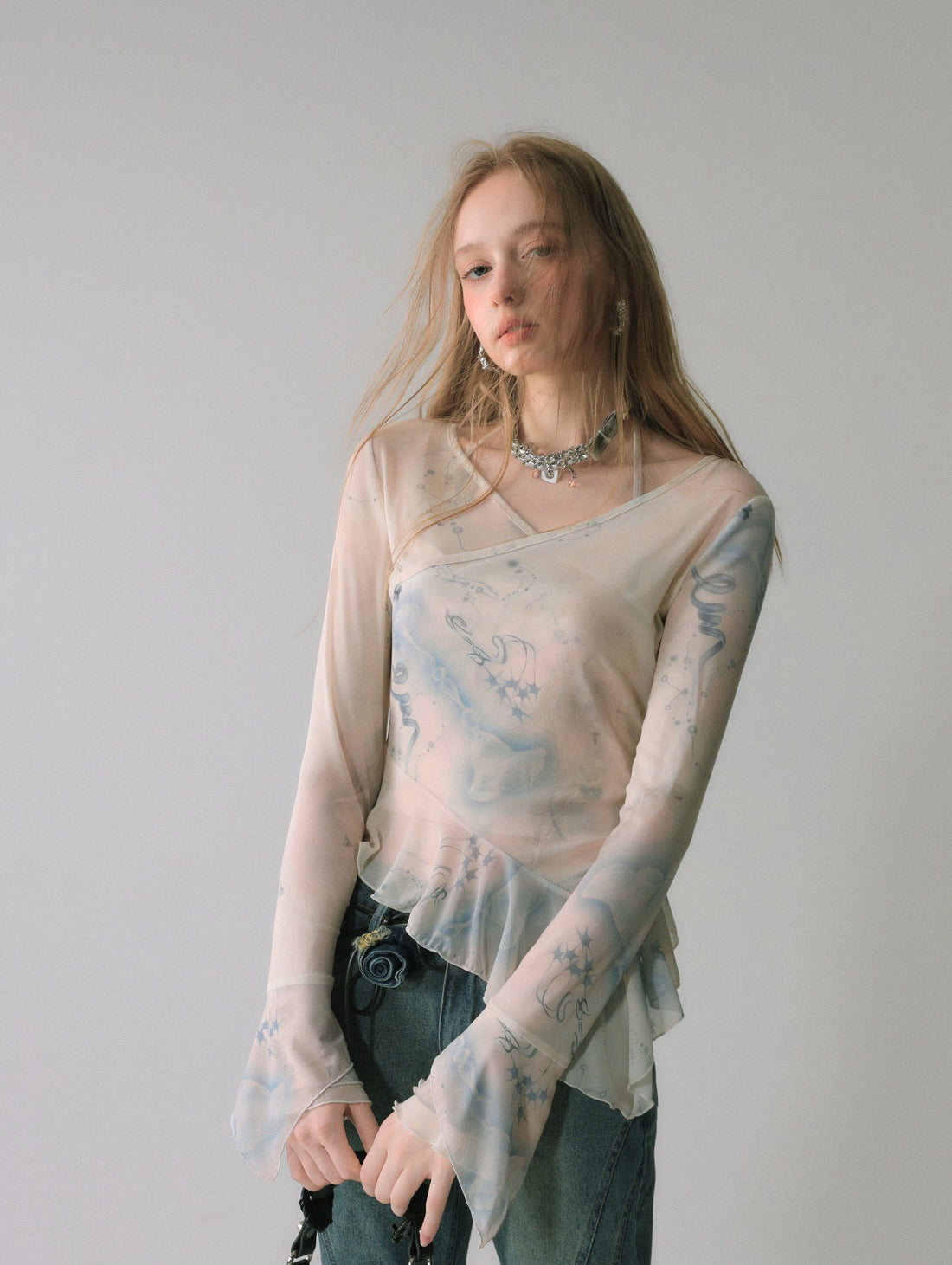 LA FREEDOM Printed Pagoda Sleeve Top(with Camisole)