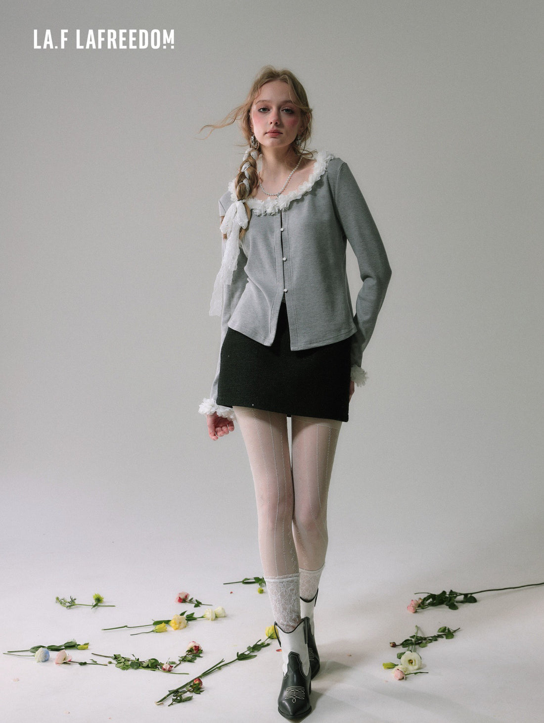 LA FREEDOM Flower knitted cardigan top