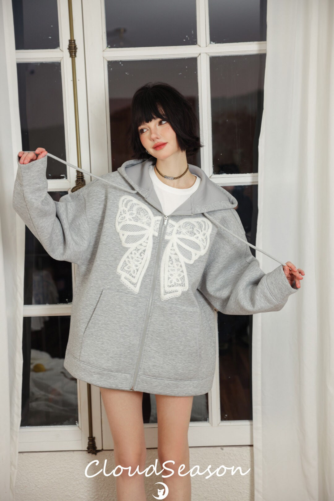 Cloud Season Lace Bow Hoodie