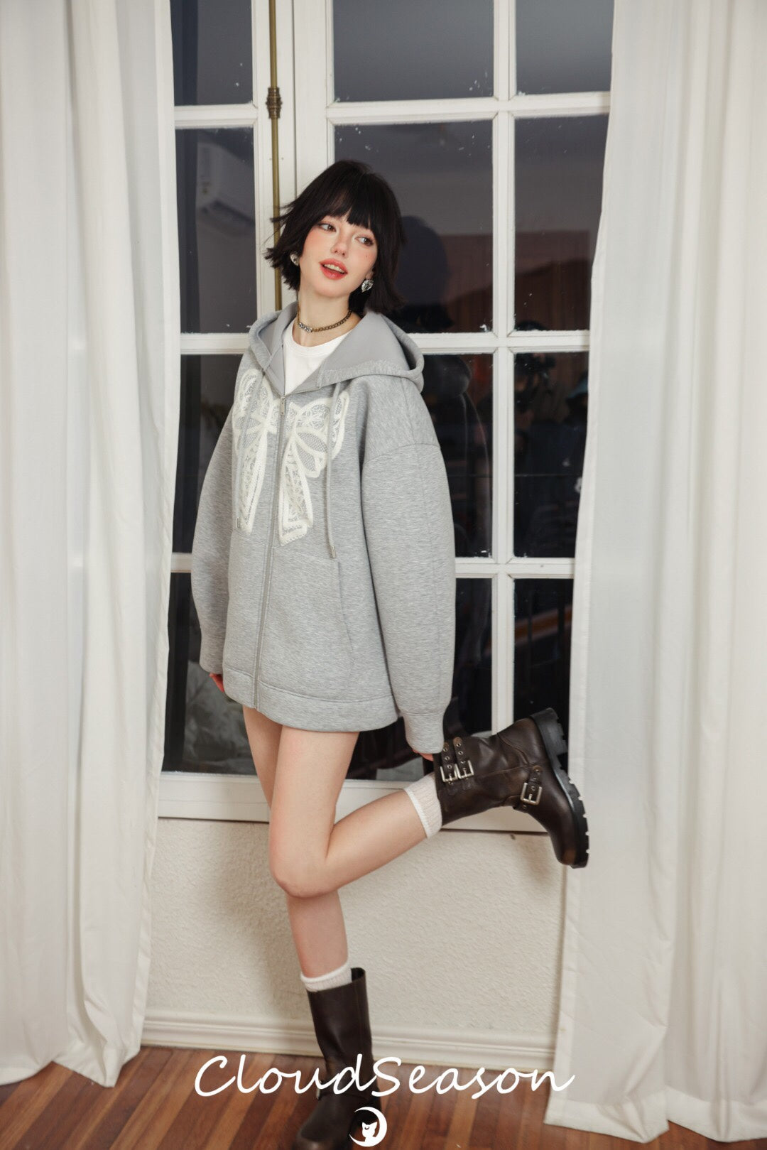 Cloud Season Lace Bow Hoodie