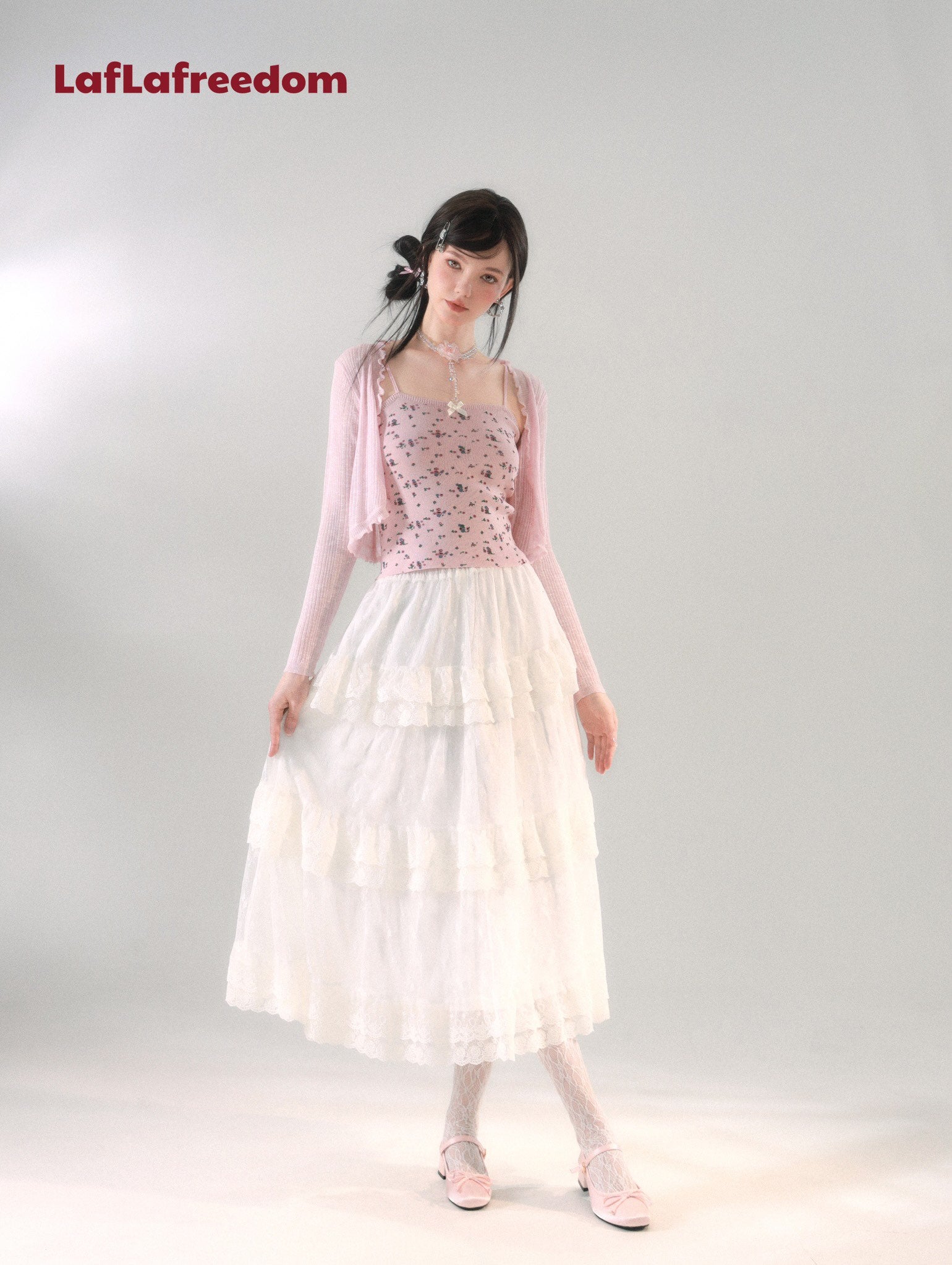 LAFREEDOM SALE Knit Floral Camisole and Cardigan Two-Piece Set