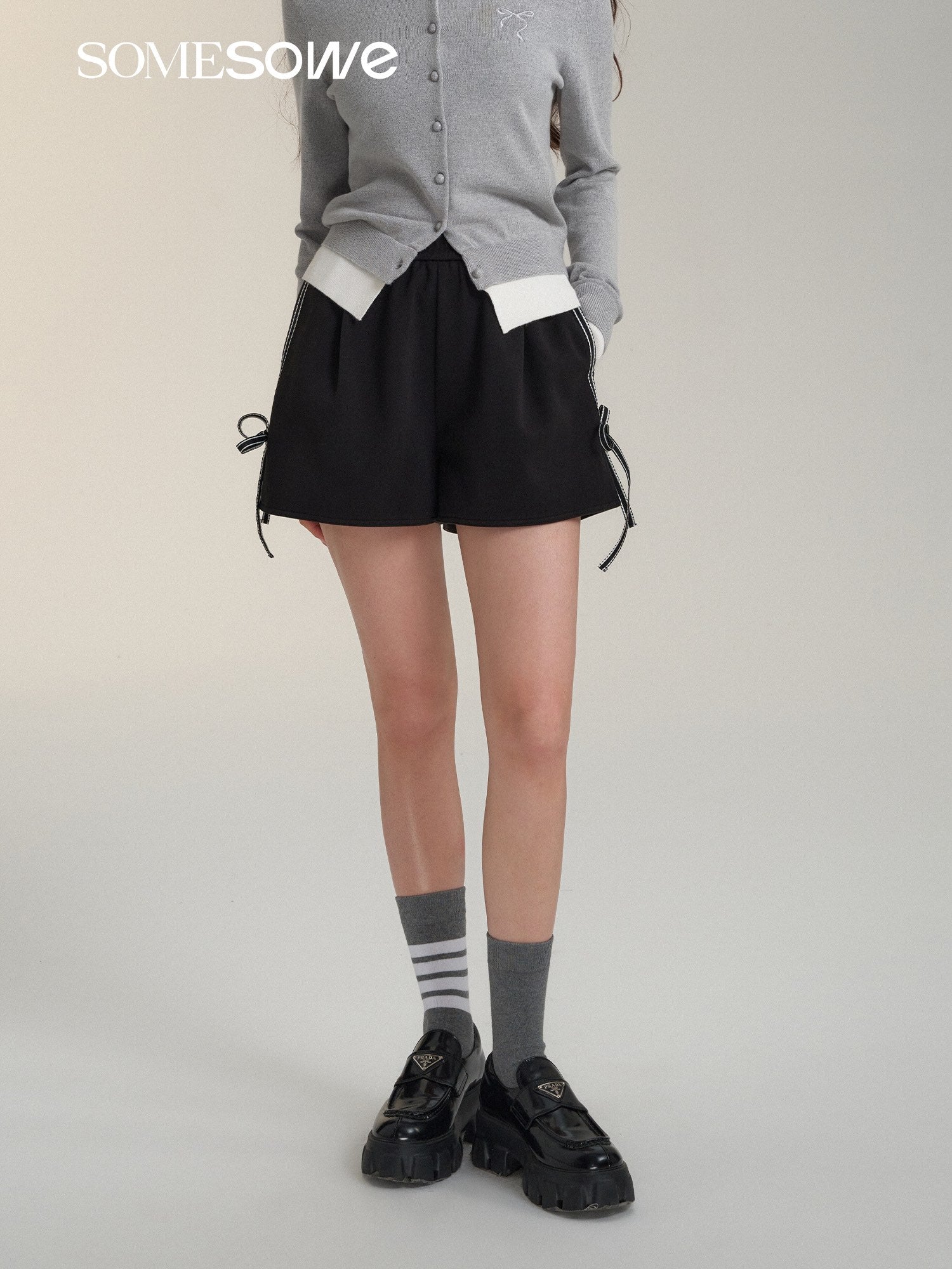 SOMESOWE Double Bow Black Shorts