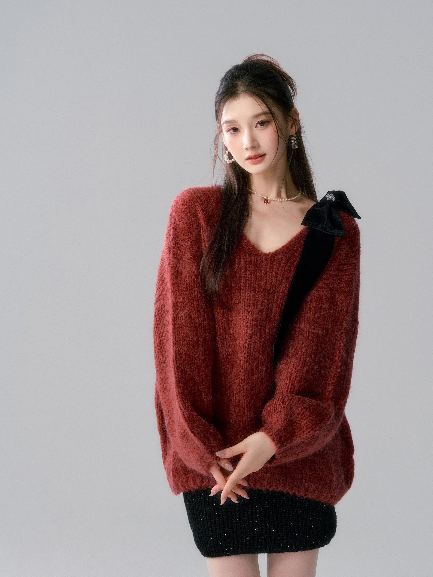 Lafreedom LAF34101 Oneside Bow Sweater -red