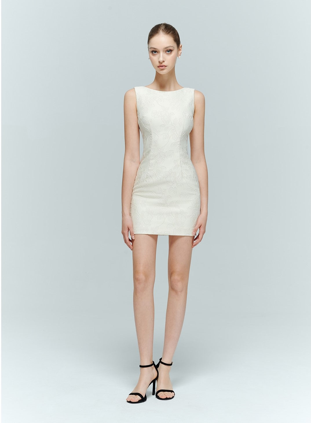 Artel Retro AR-24AW-D010 White backless pearl slim dress