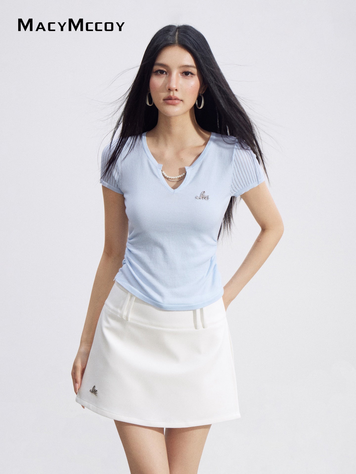 MacyMccoy MMC2026099 Chain Link Ice Silk V-Neck Top(2color)
