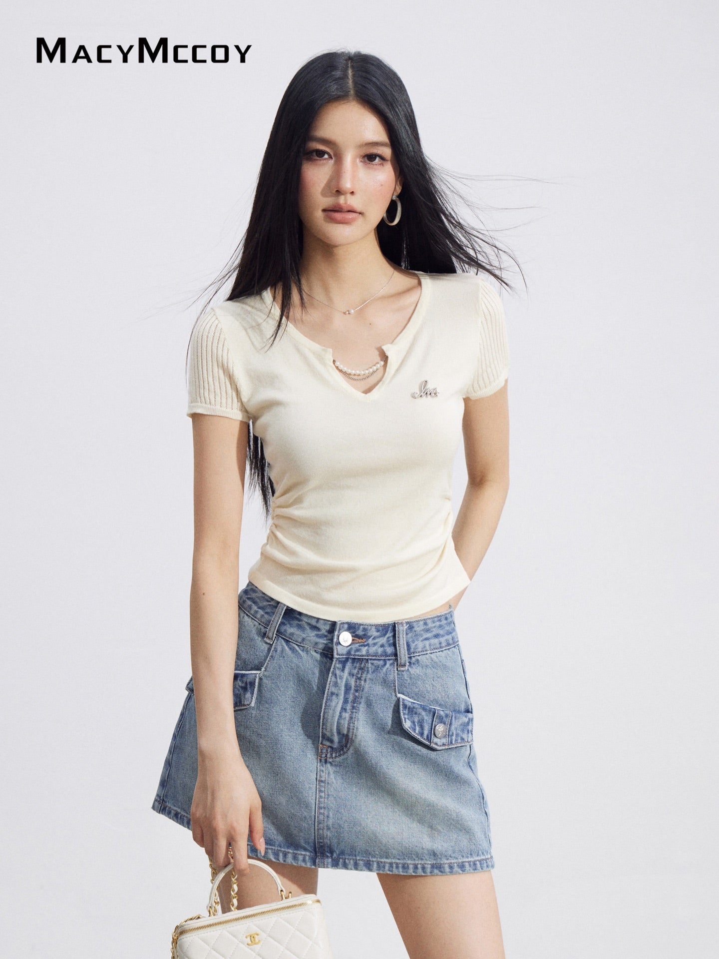 MacyMccoy MMC2026099 Chain Link Ice Silk V-Neck Top(2color)