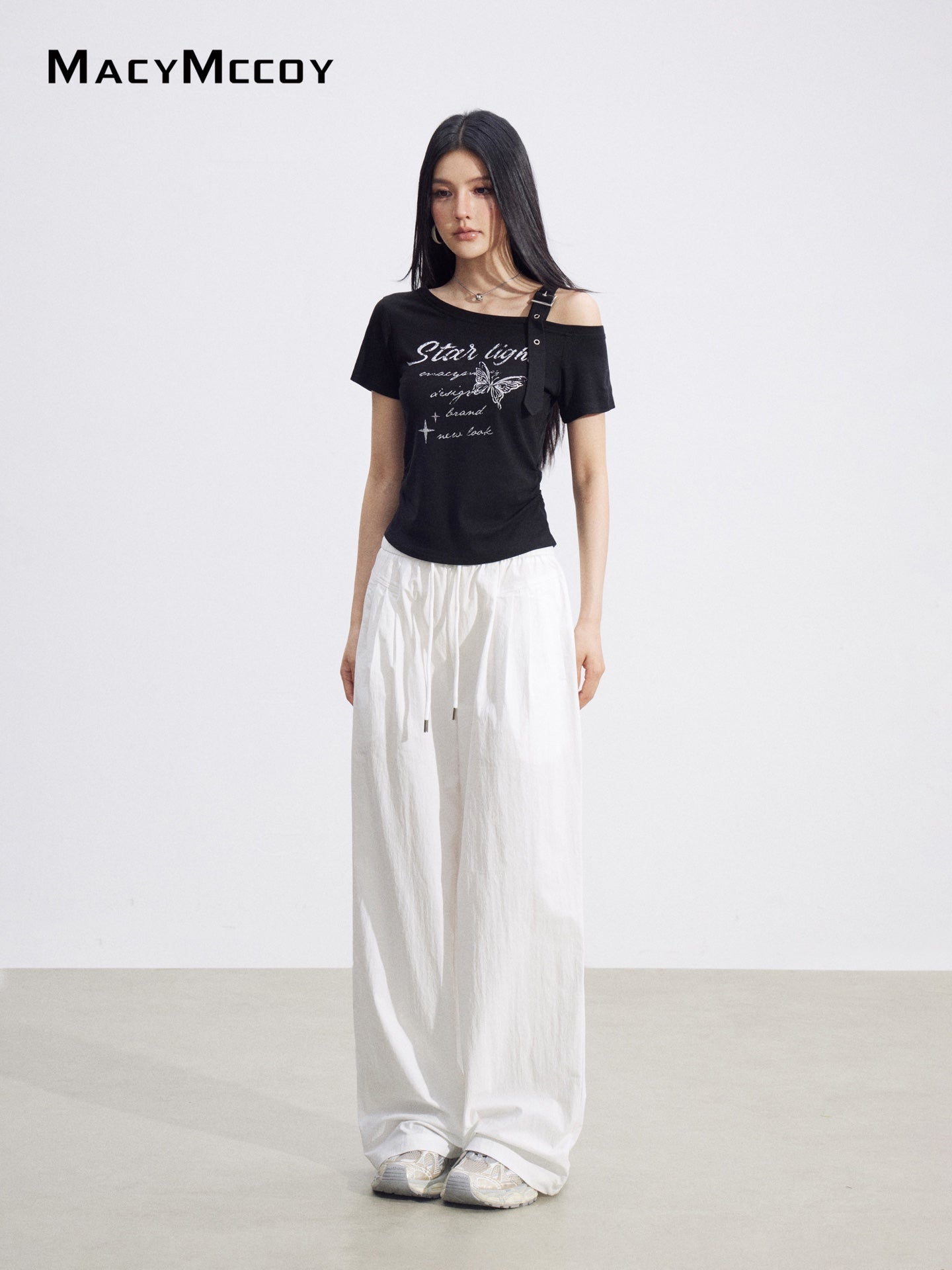 MacyMccoy MMC2026094 Off-Shoulder Butterfly Tee(2color)