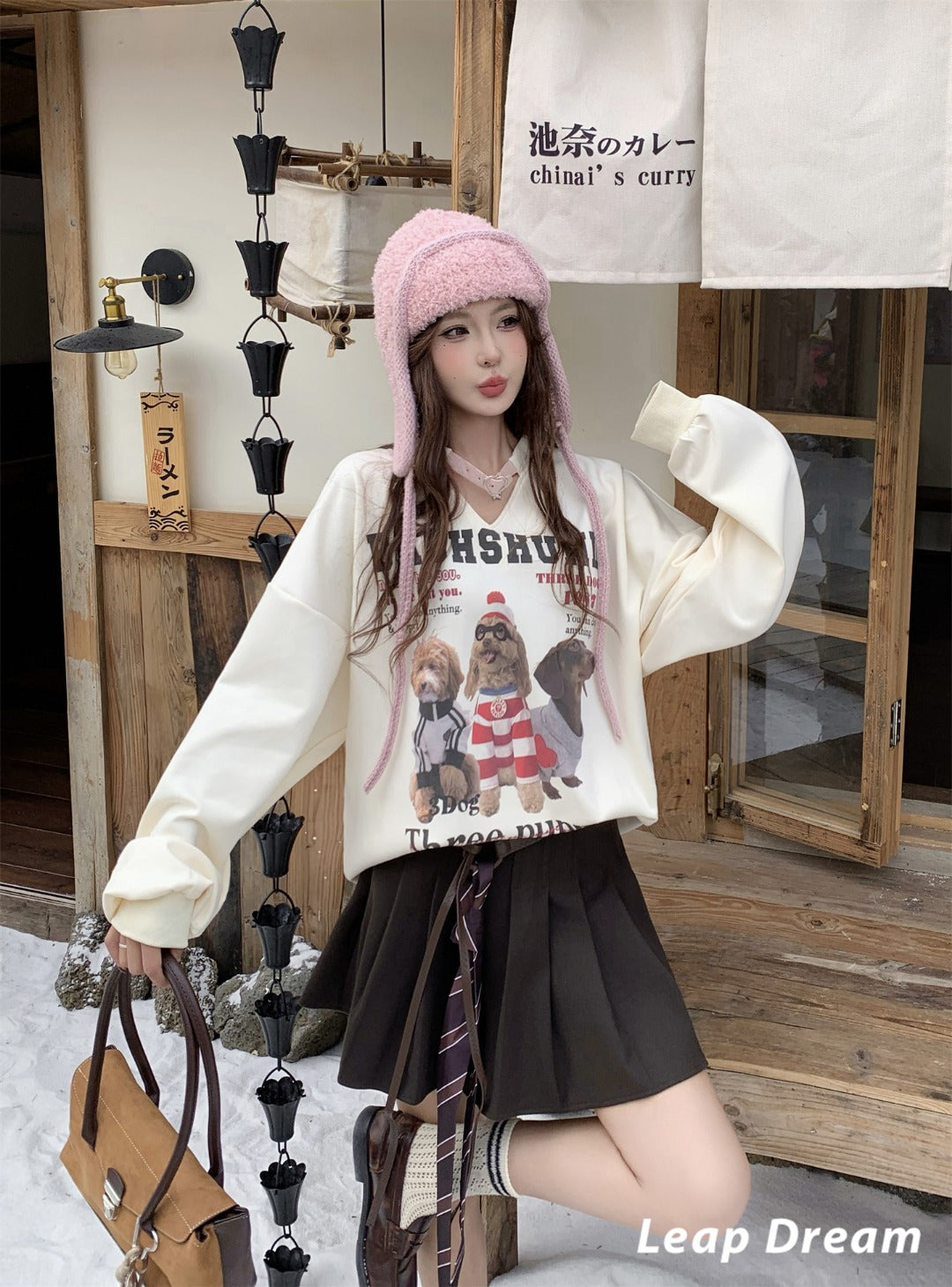 Leap Dream SALE ALD26017 Collarbone Snaps Print Sweatshirt