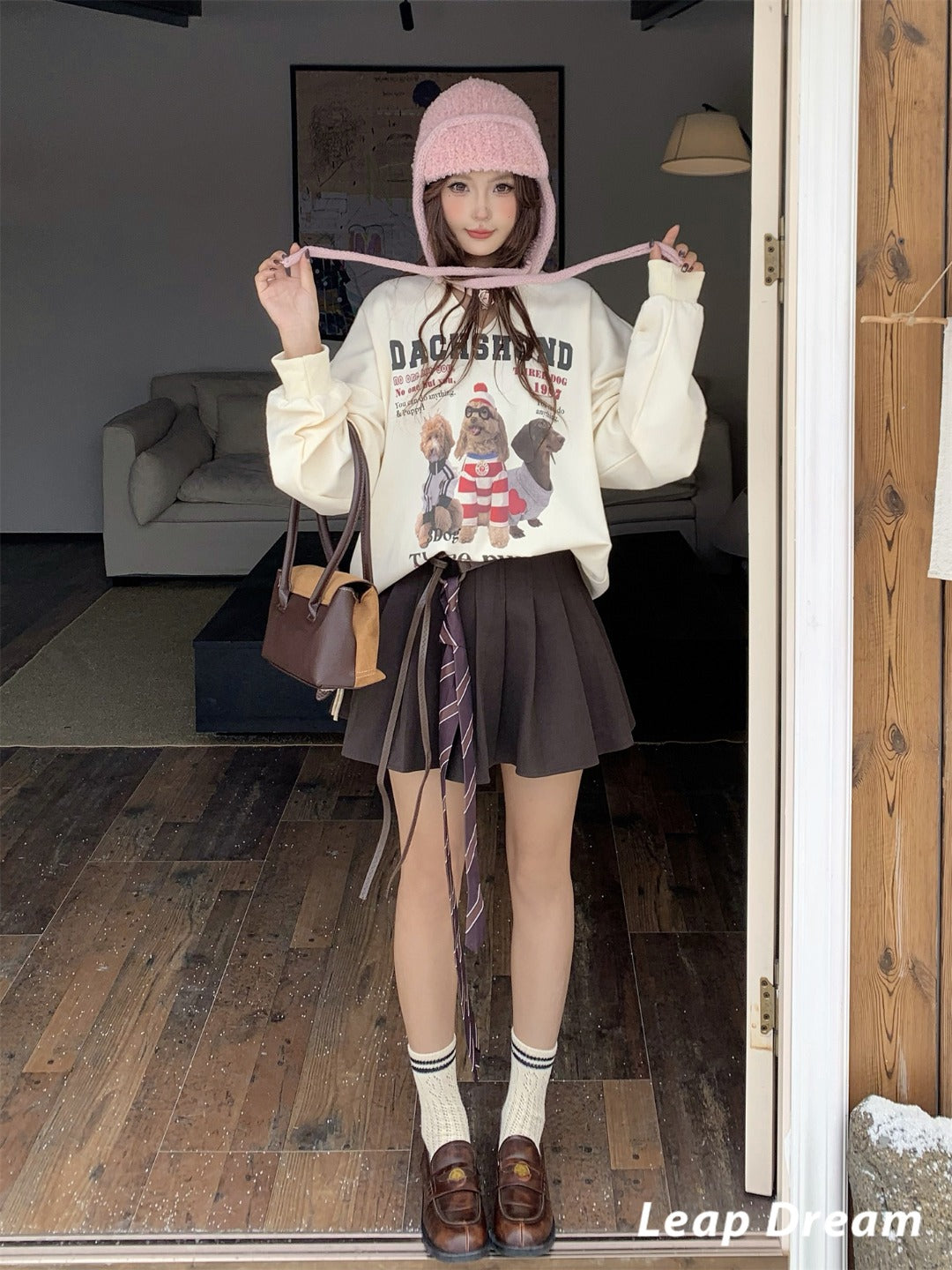 Leap Dream SALE ALD26017 Collarbone Snaps Print Sweatshirt