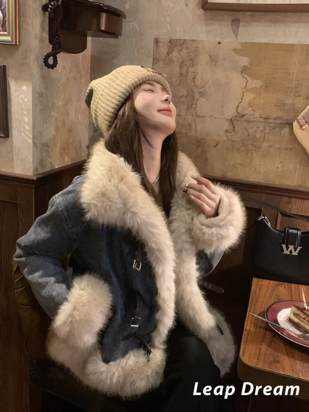 Leap Dream SALE ALD26021 Faux Shearling Collar Denim Jacket