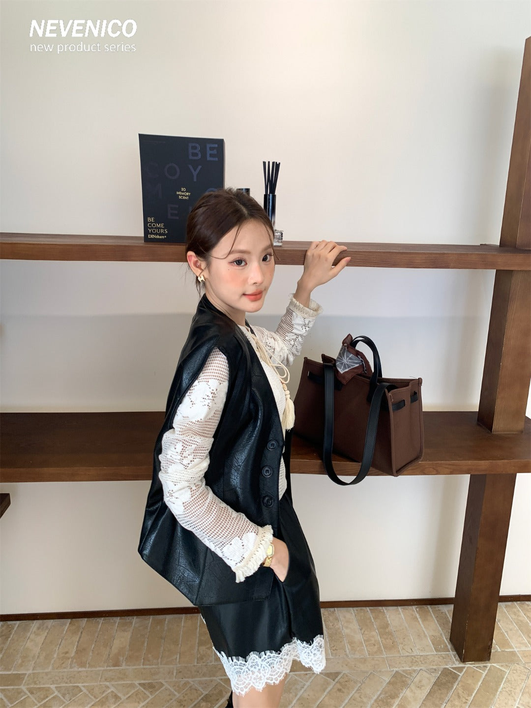 NeveNico SALE NN2509016 Faux Leather Button Vest