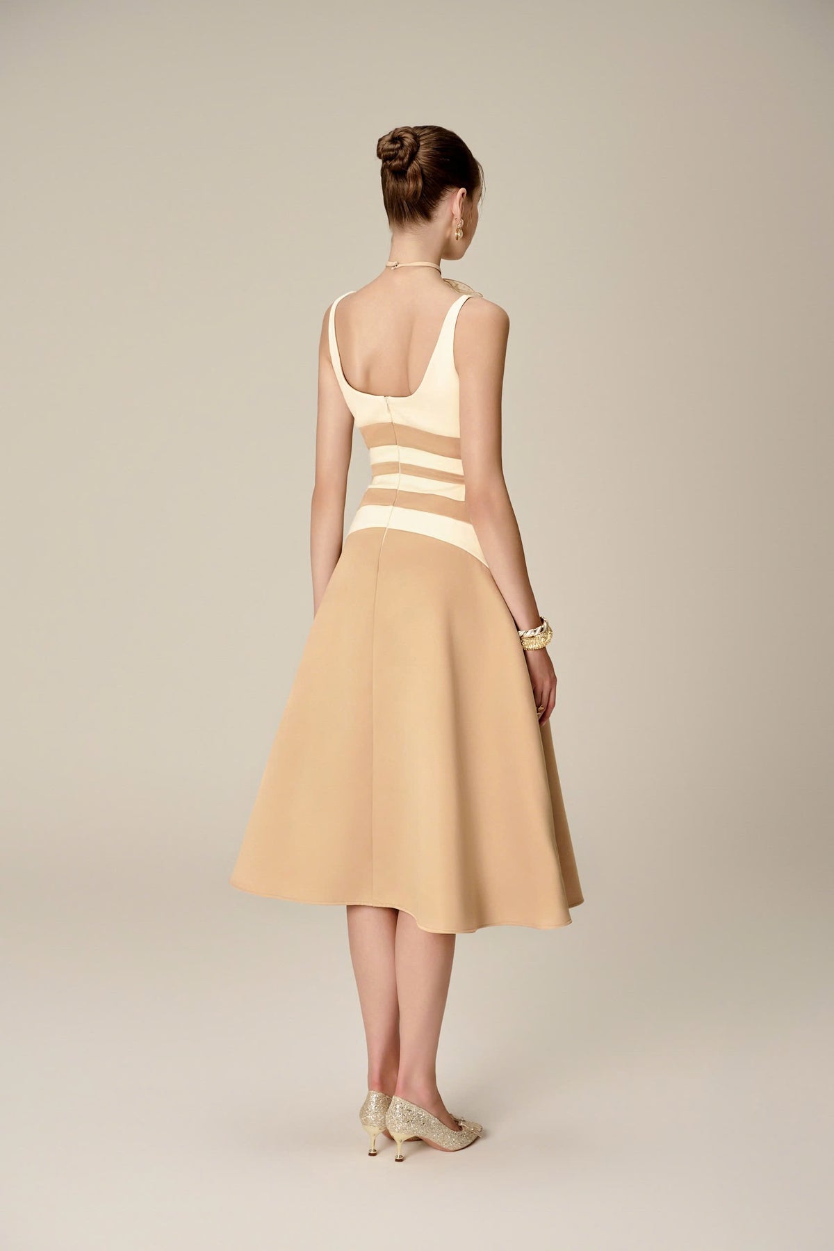 Nhat VY ORLA DRESS