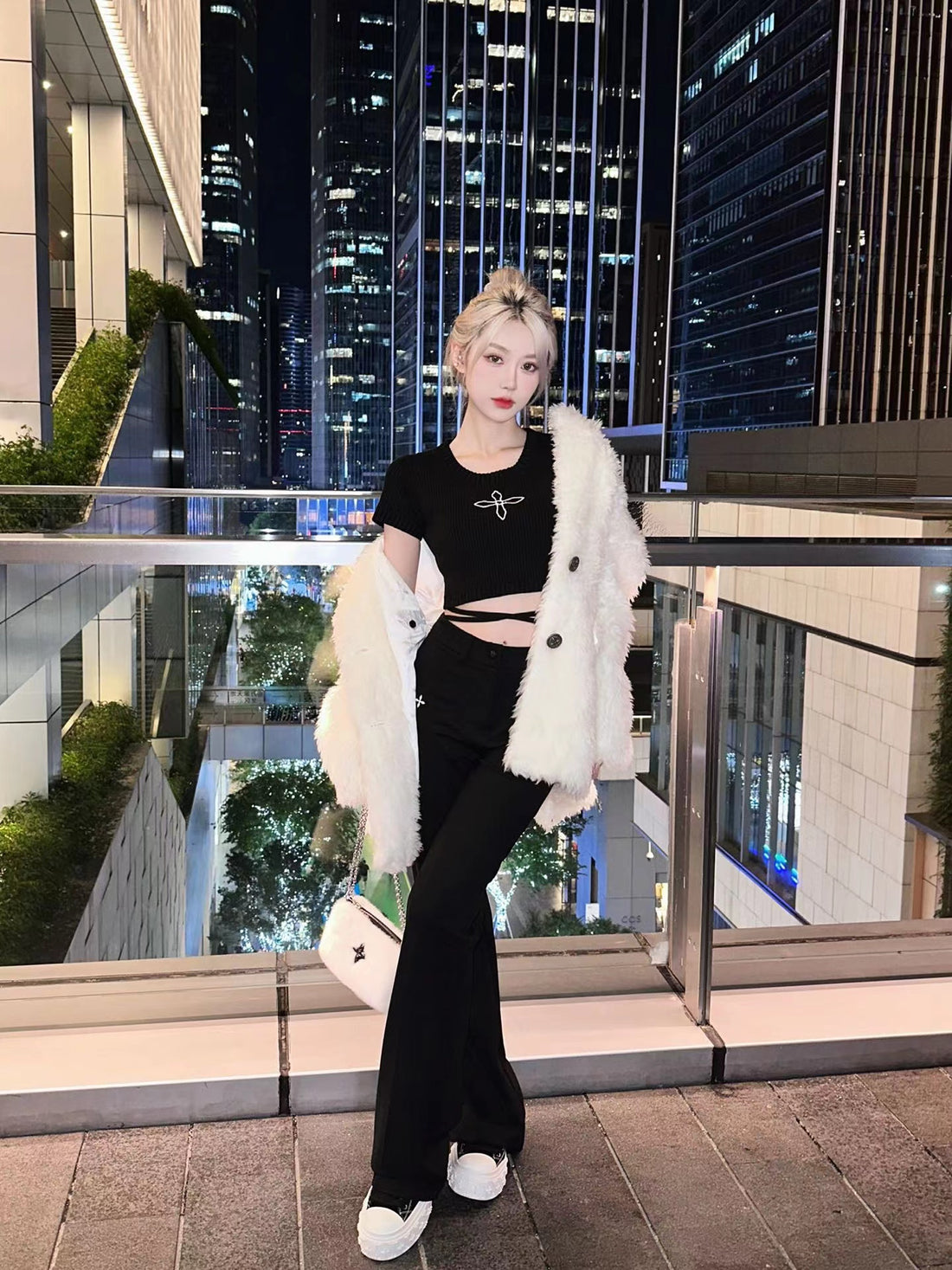 SMFK in stock Vintage Cashmere Tee black