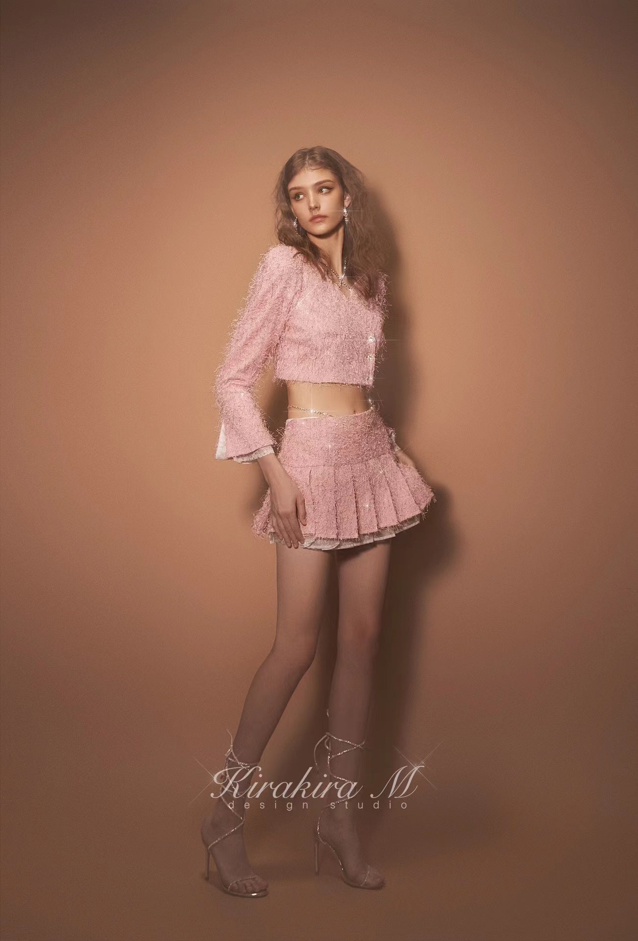 Kirakira.M Diamond Pink Feather Short Suit And Skirt