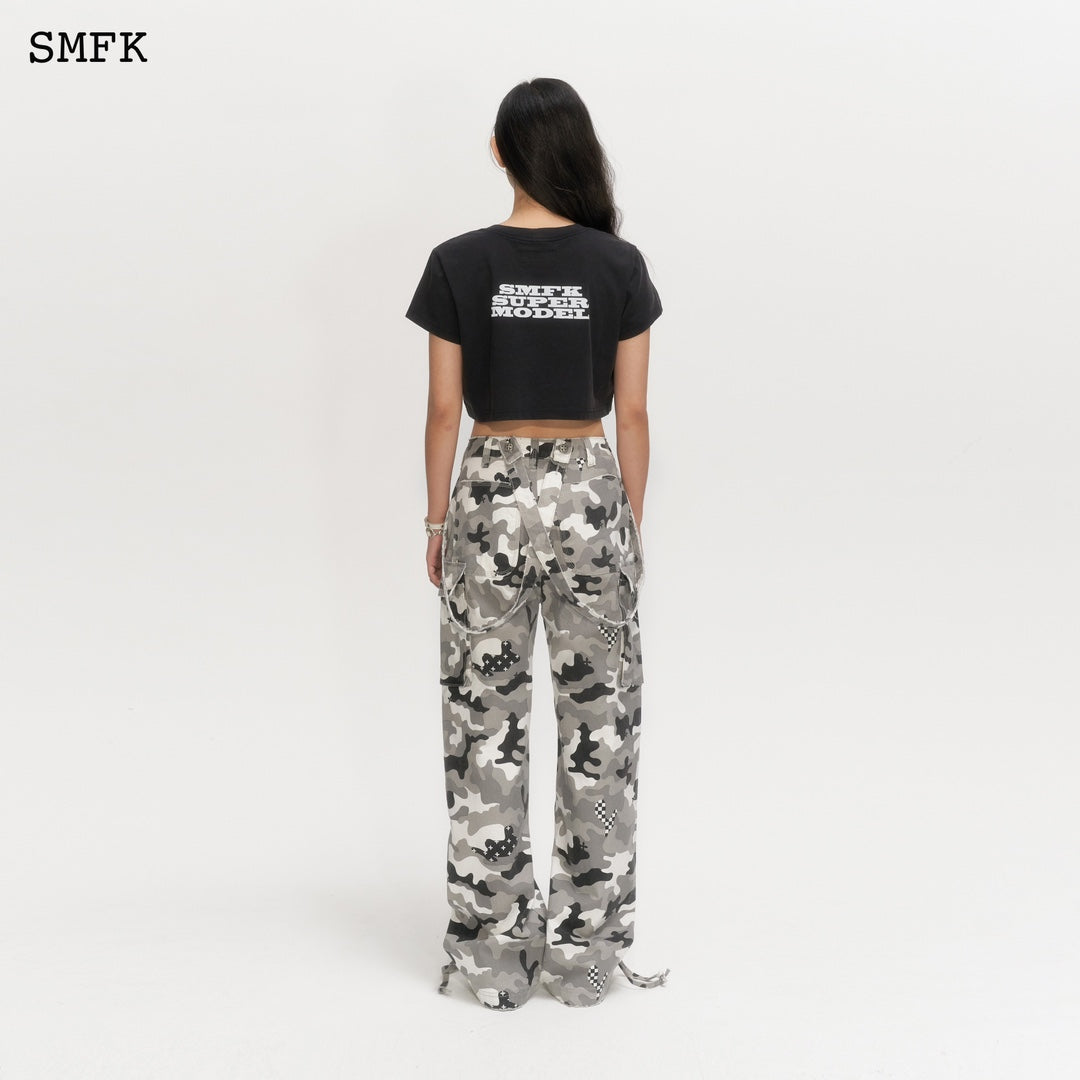 SMFK Model Short Tee